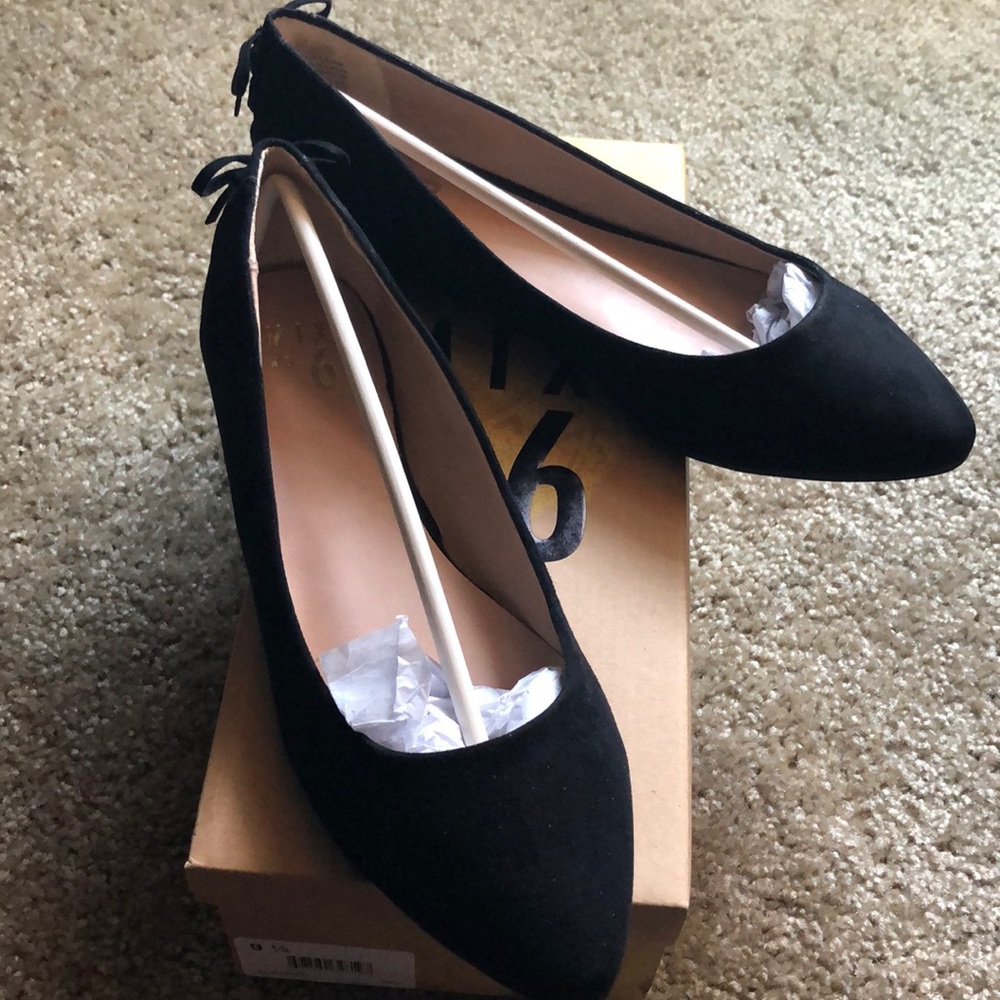 Women’s flats
